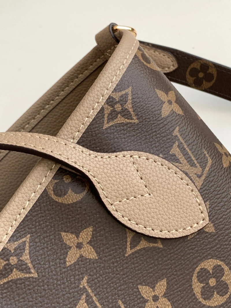 LV Shopping Bags 4233A-0483