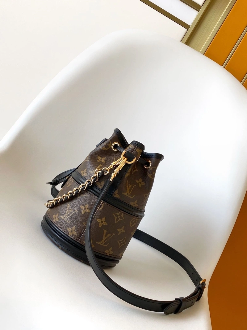 LV Bucket Bags 4233A-0824