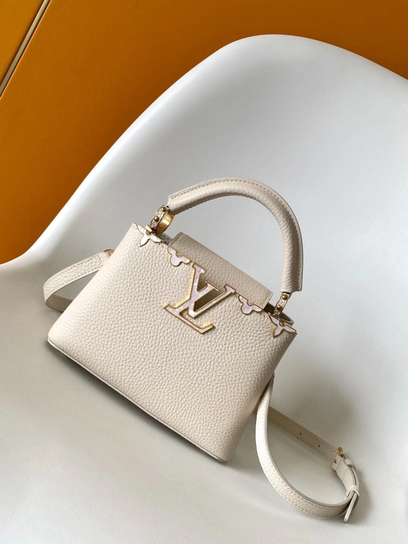 LV Capucines Bags 4233A-0843