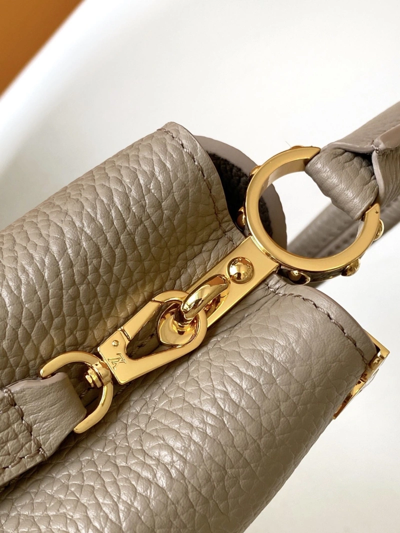 LV Capucines Bags 4233A-0846