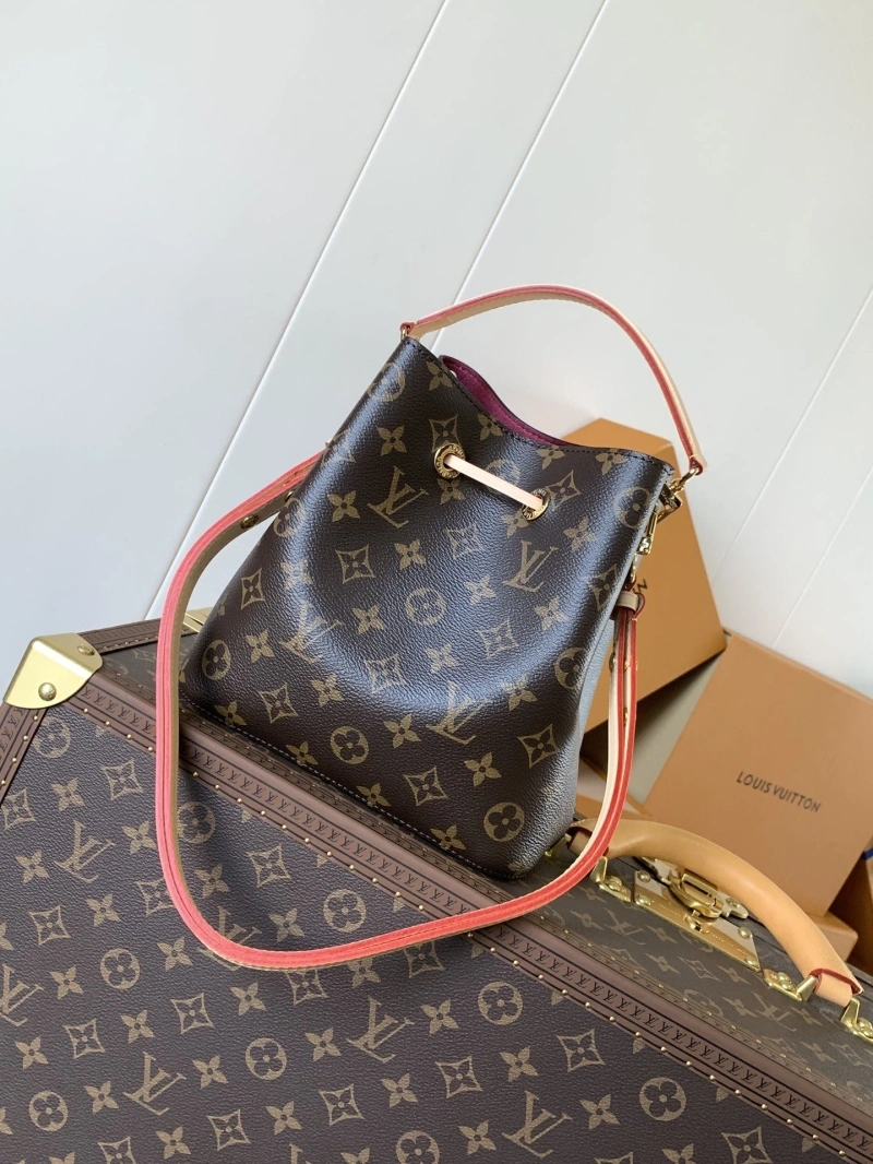 LV Bucket Bags 4233A-0866