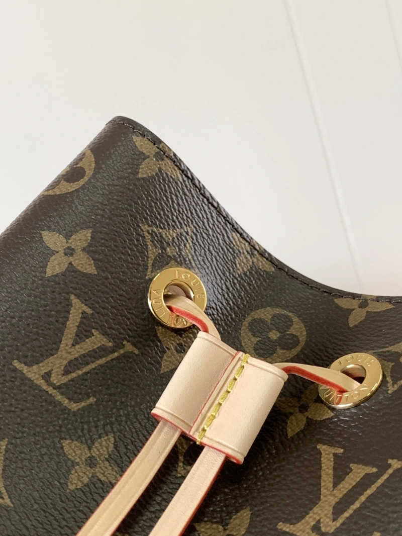 LV Bucket Bags 4233A-0866