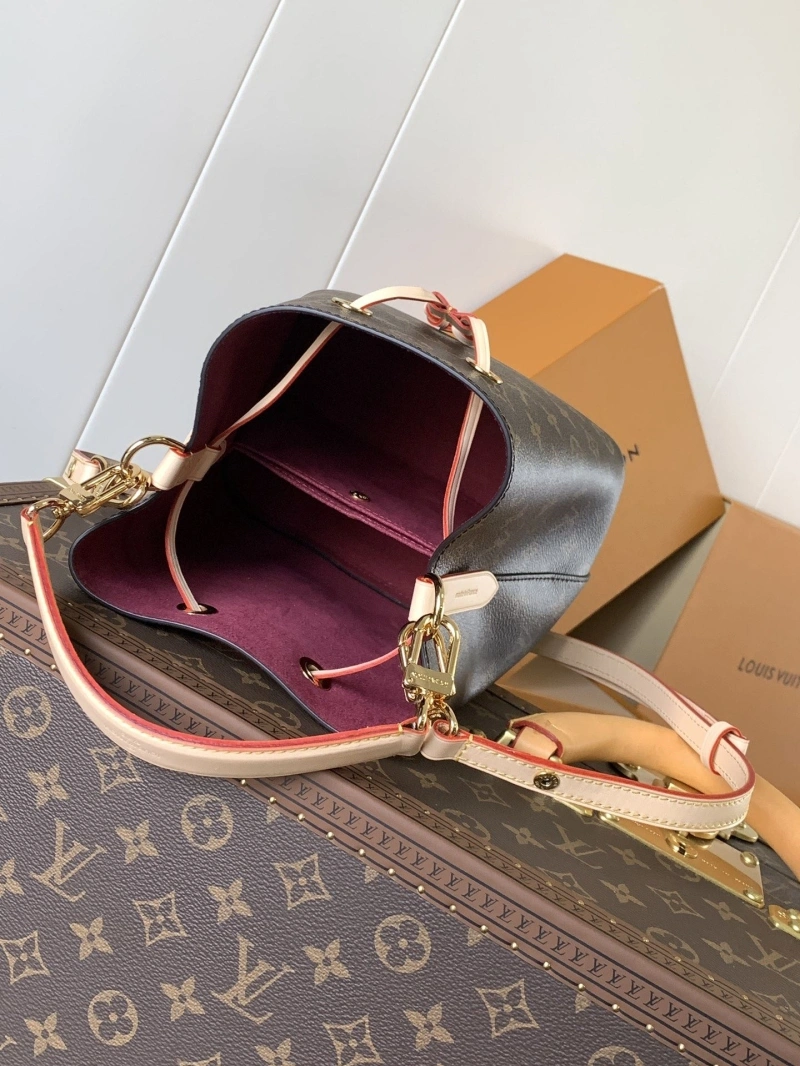 LV Bucket Bags 4233A-0866