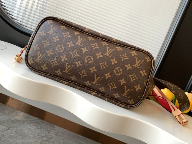 LV Shopping Bags 4233A-0923