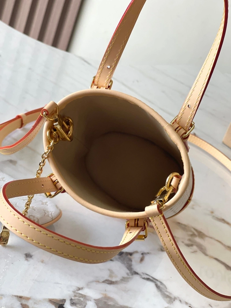 LV Bucket Bags 4233A-1200