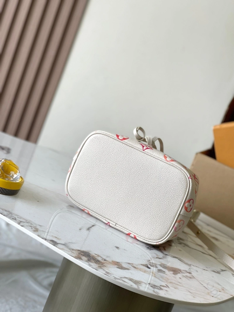 LV Bucket Bags 4233A-1217