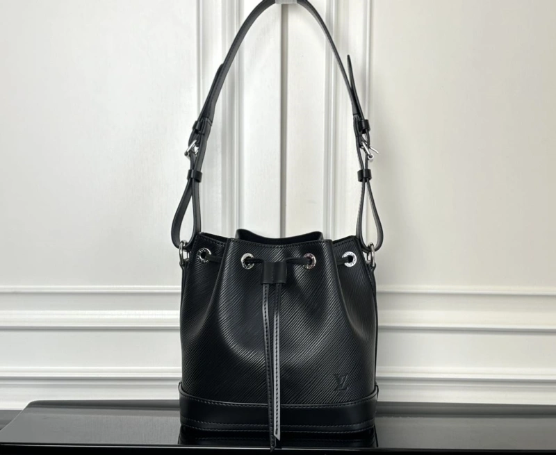 LV Bucket Bags 4233A-1477
