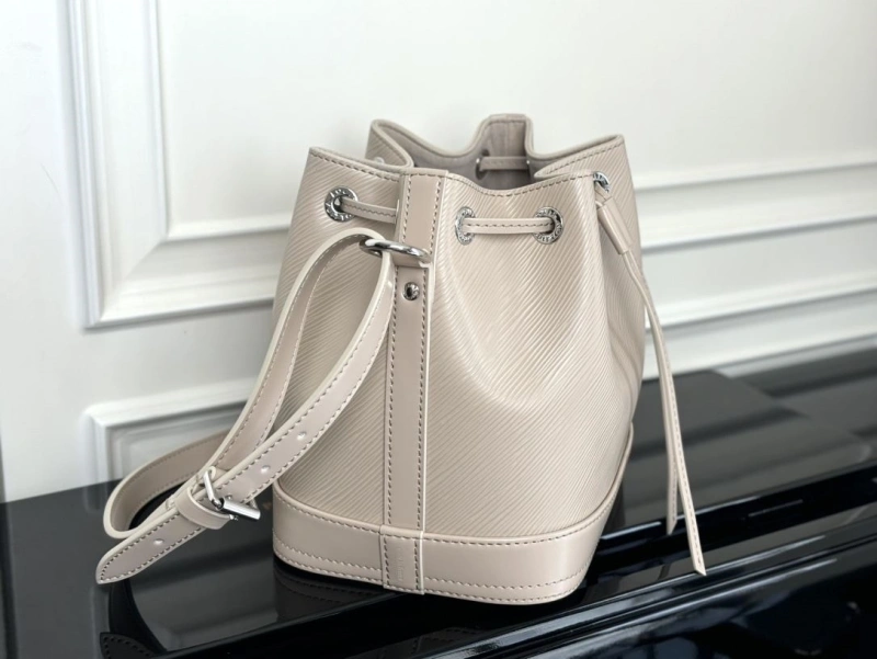 LV Bucket Bags 4233A-1478