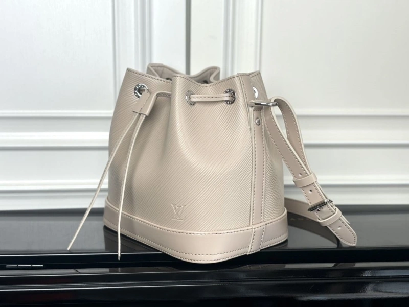 LV Bucket Bags 4233A-1478