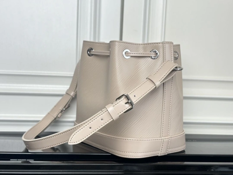 LV Bucket Bags 4233A-1478
