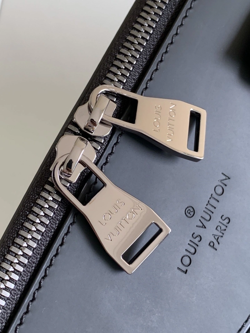 LV Mens Briefcases 4233A-1709