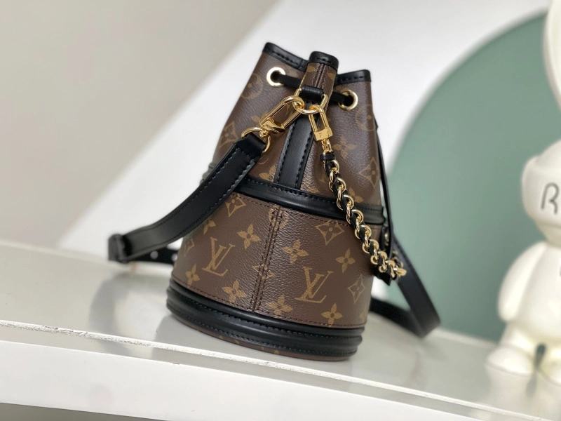 LV Bucket Bags 4233A-1737