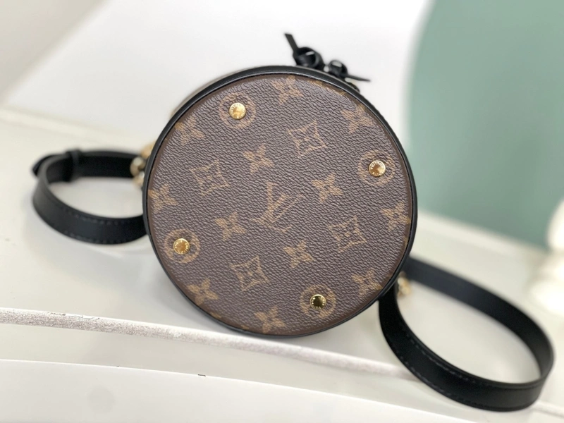 LV Bucket Bags 4233A-1737