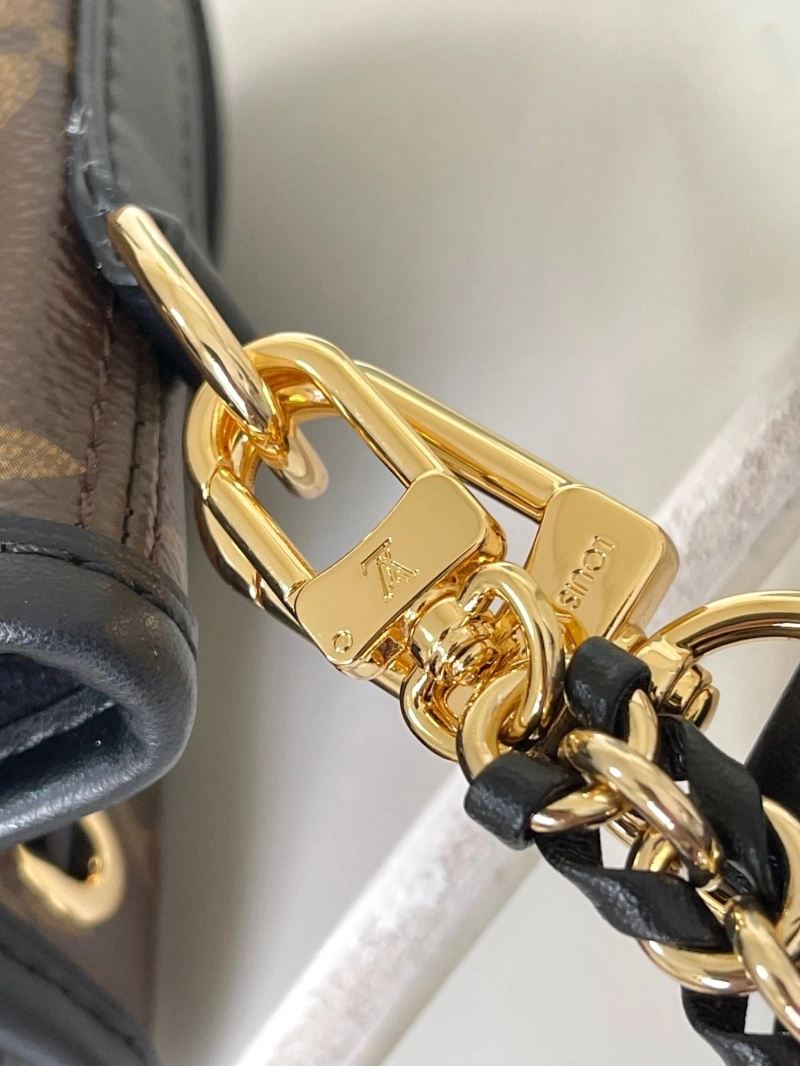 LV Bucket Bags 4233A-1737