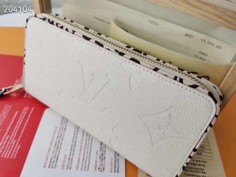 LV Clutch Bags 4233A-1982