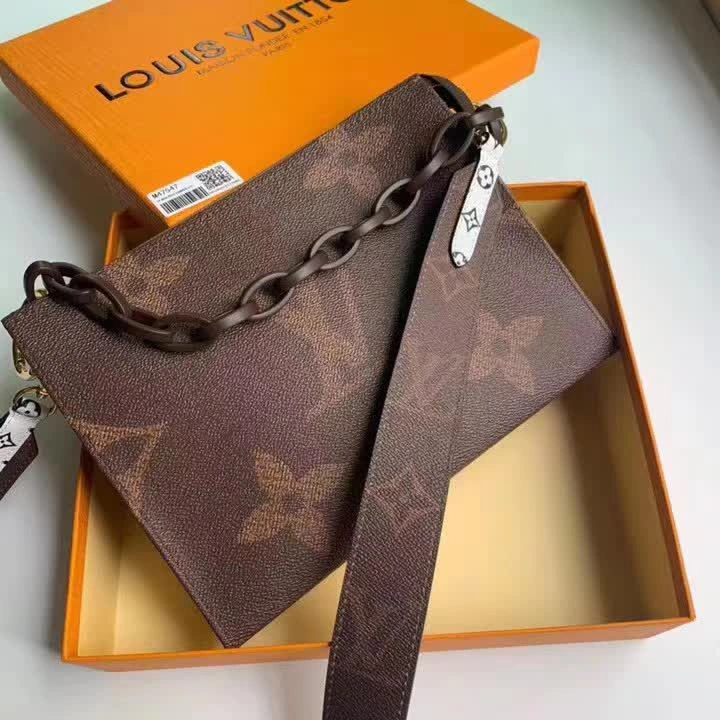 LV Clutch Bags 4233A-1995