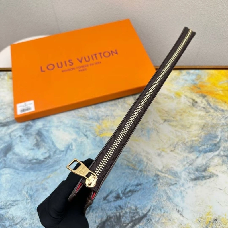 LV Clutch Bags 4233A-2016