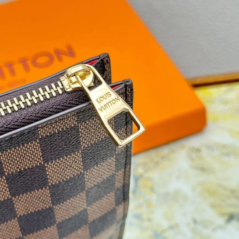LV Clutch Bags 4233A-2016