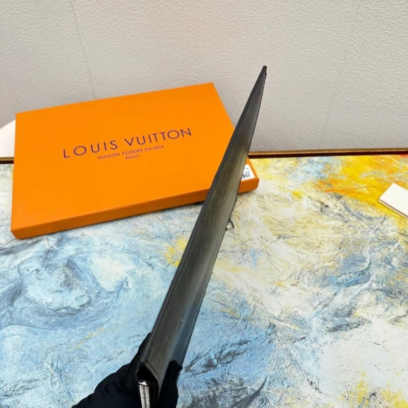 LV Clutch Bags 4233A-2017