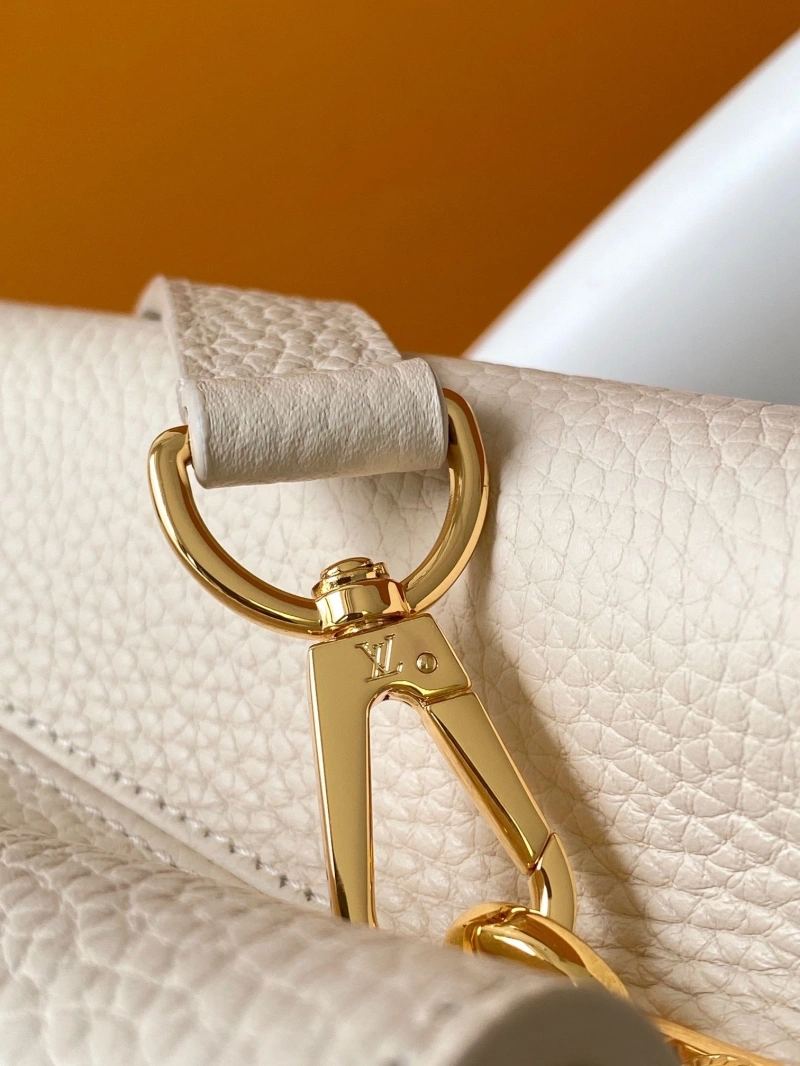 LV Capucines Bags 4233A-2166