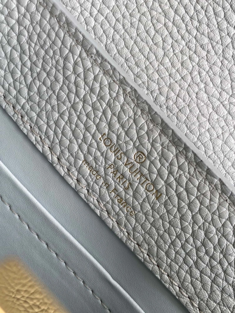 LV Capucines Bags 4233A-2169