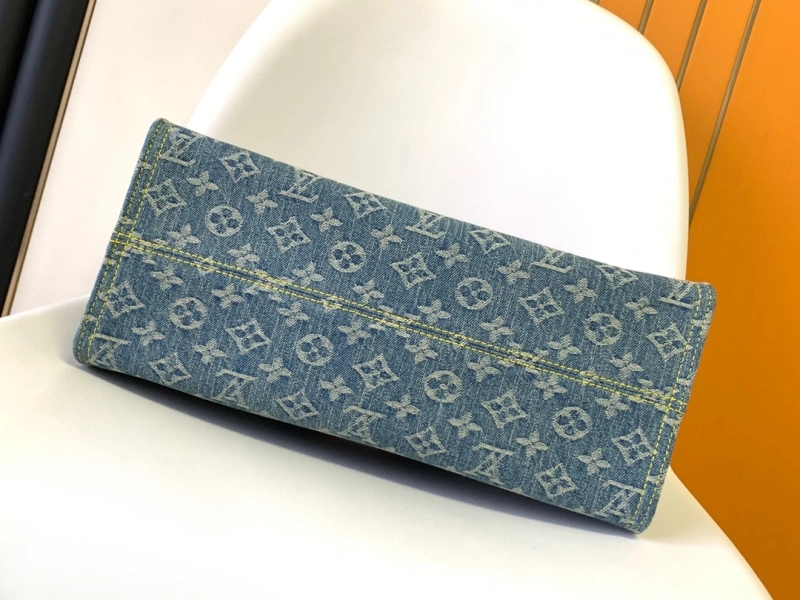 LV Shopping Bags 4233D-0074