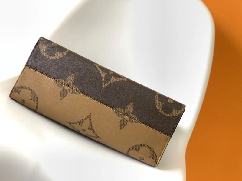 LV Shopping Bags 4233F-0135