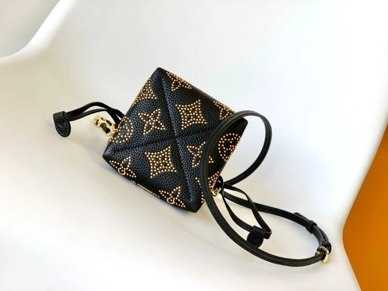 LV Bucket Bags 4233F-0177
