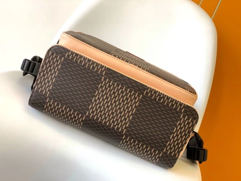 LV Backpacks 4233F-0219