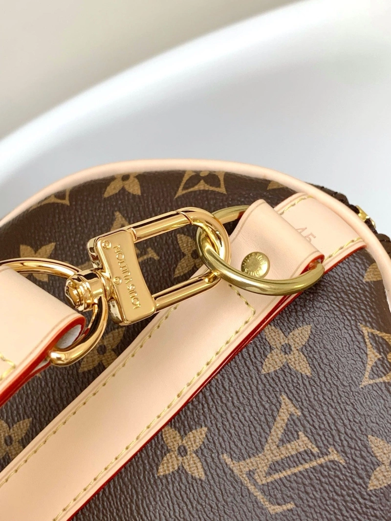 LV Travel Bags 4233G-0010