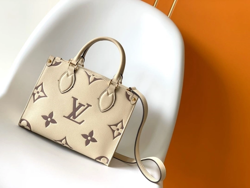 LV Shopping Bags 4233G-0084