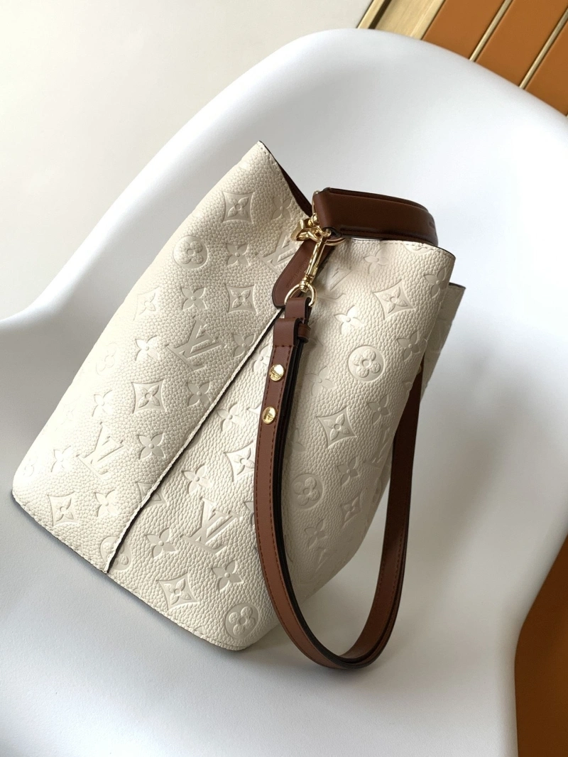 LV Bucket Bags 4233G-0086