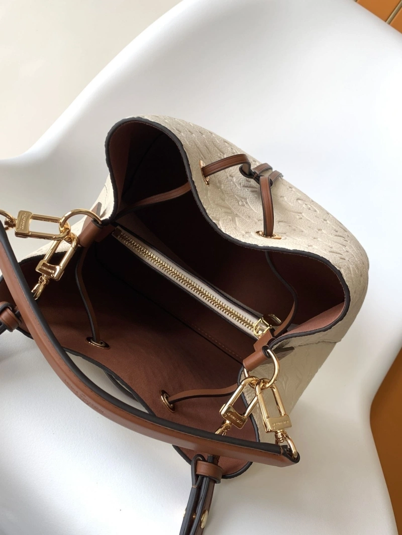 LV Bucket Bags 4233G-0086