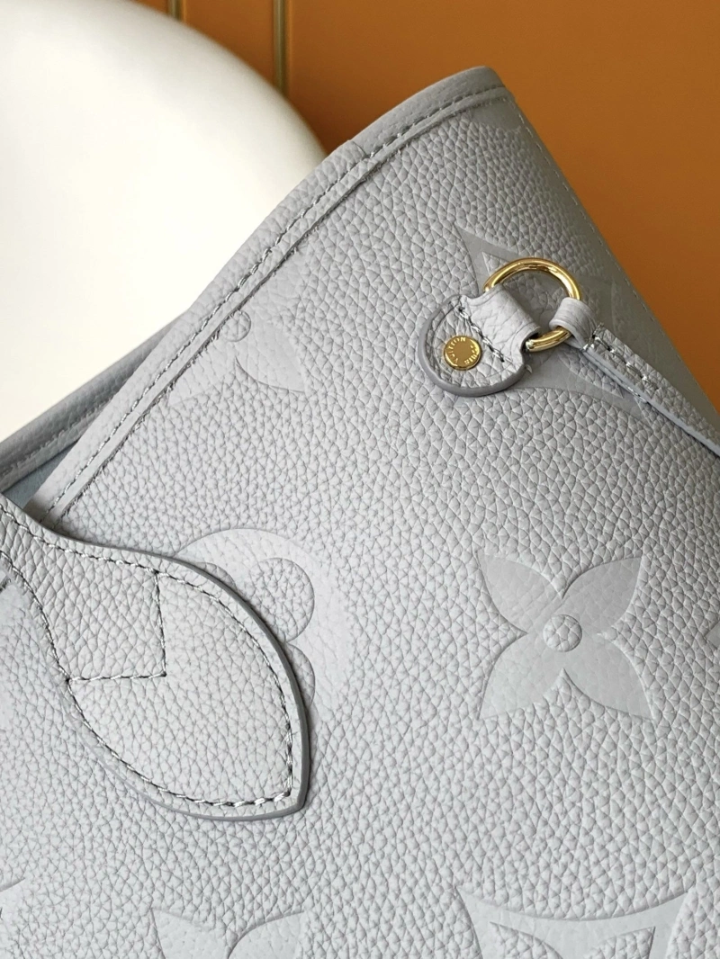 LV Shopping Bags 4233G-0097