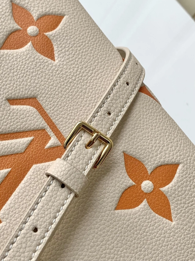 LV Shopping Bags 4233G-0104
