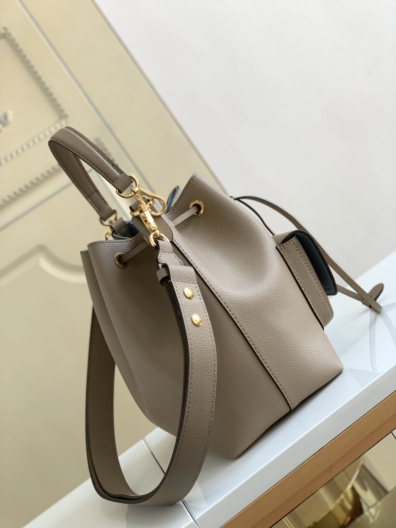 LV Bucket Bags 4233G-0132