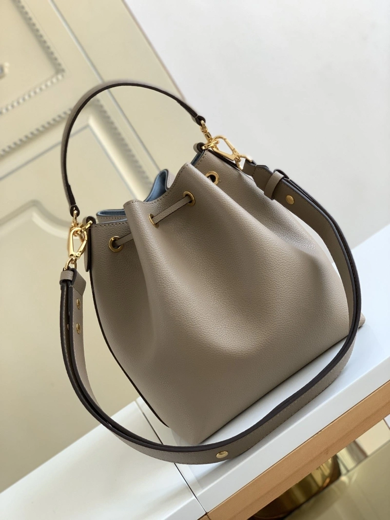 LV Bucket Bags 4233G-0132