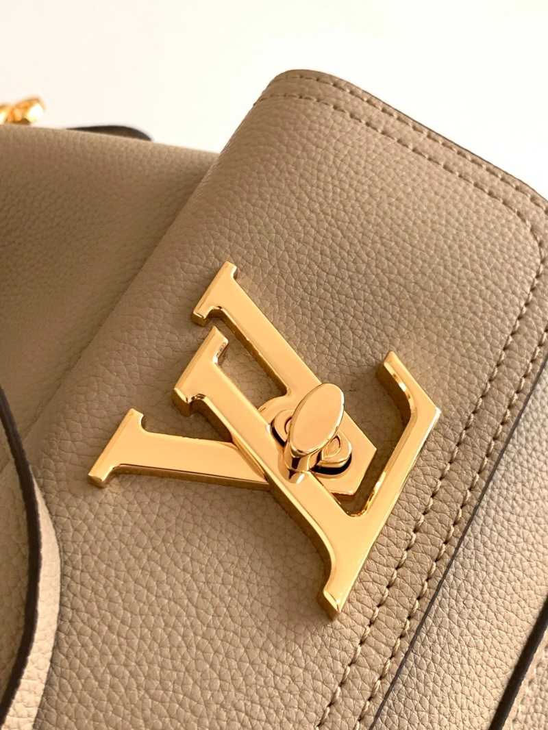 LV Bucket Bags 4233G-0132