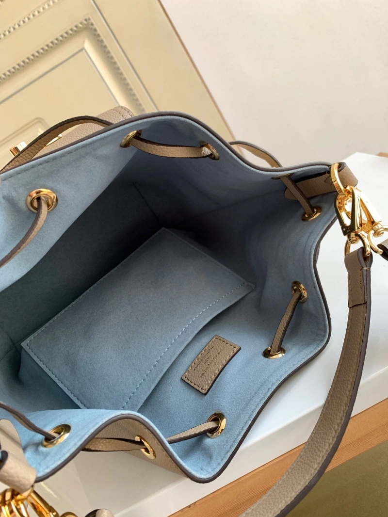LV Bucket Bags 4233G-0132