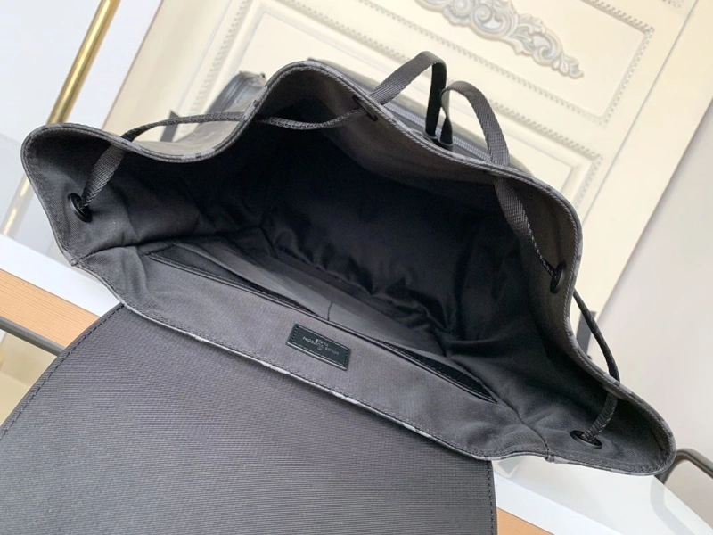 LV Backpacks 4233G-0162
