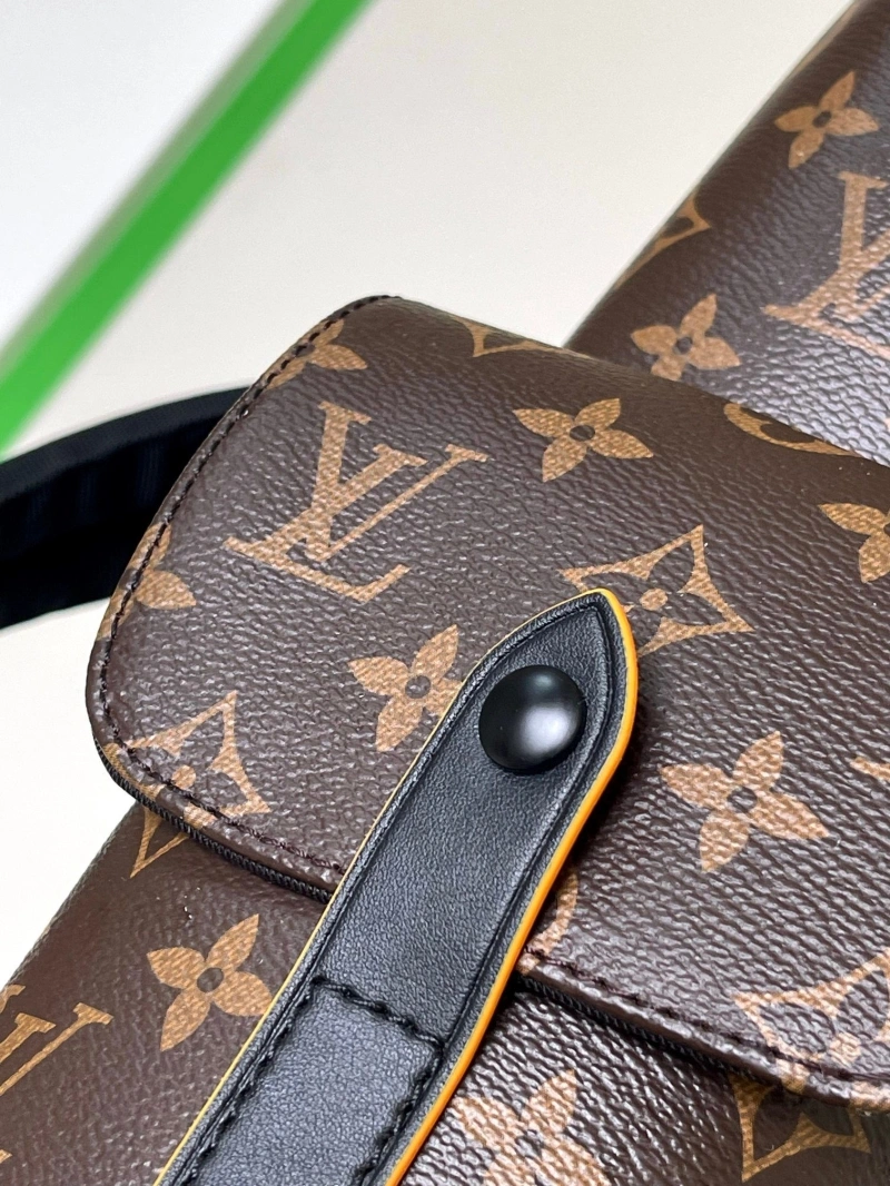 LV Backpacks 4233G-0164