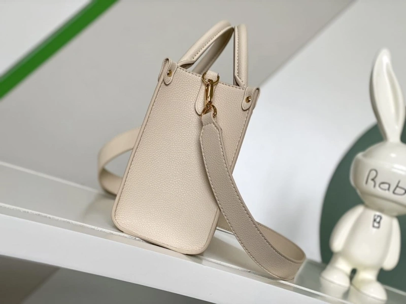 LV Shopping Bags 4233G-0169