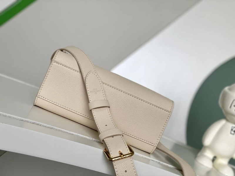 LV Shopping Bags 4233G-0169