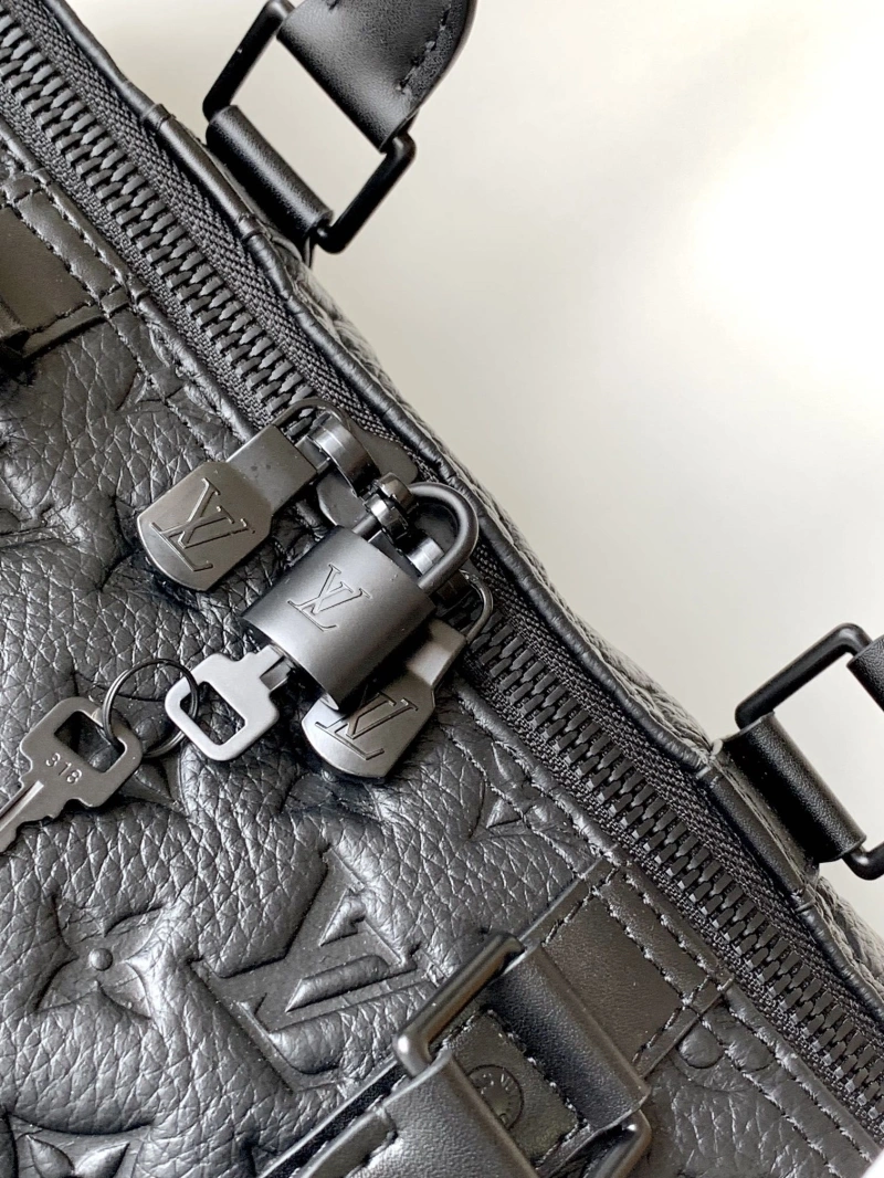 LV Travel Bags 4233G-0197