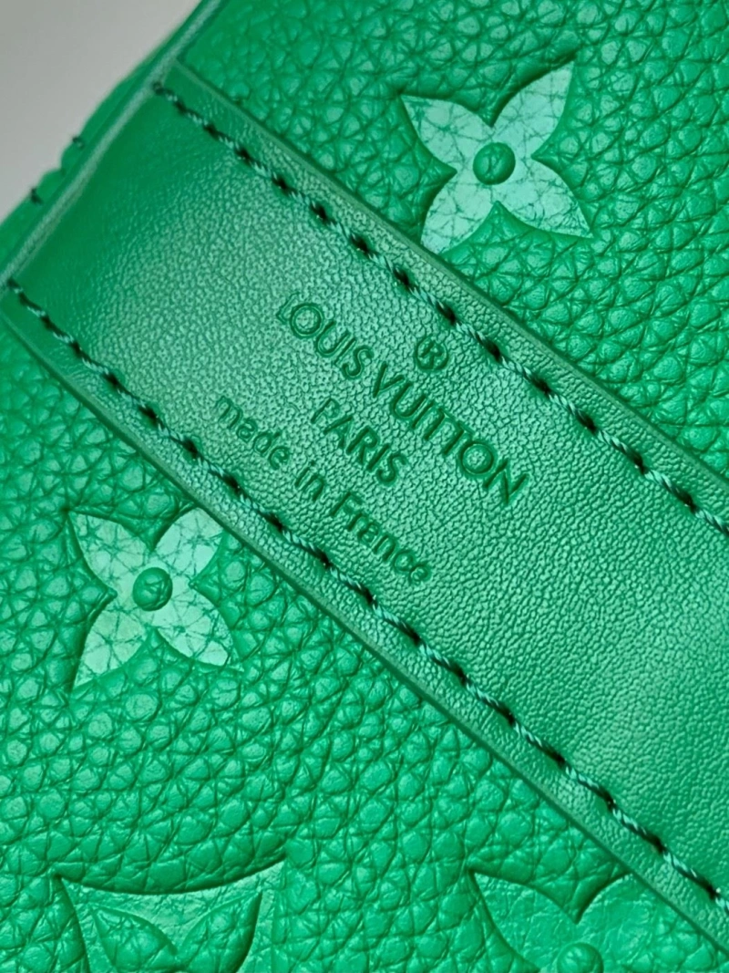 LV Travel Bags 4233G-0201