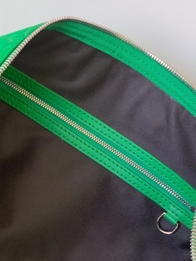 LV Travel Bags 4233G-0201