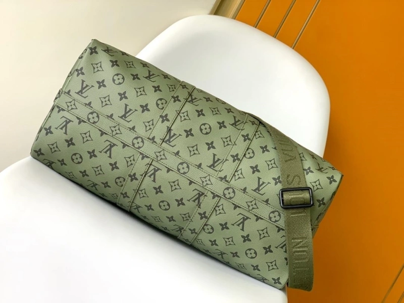LV Travel Bags 4233G-0219