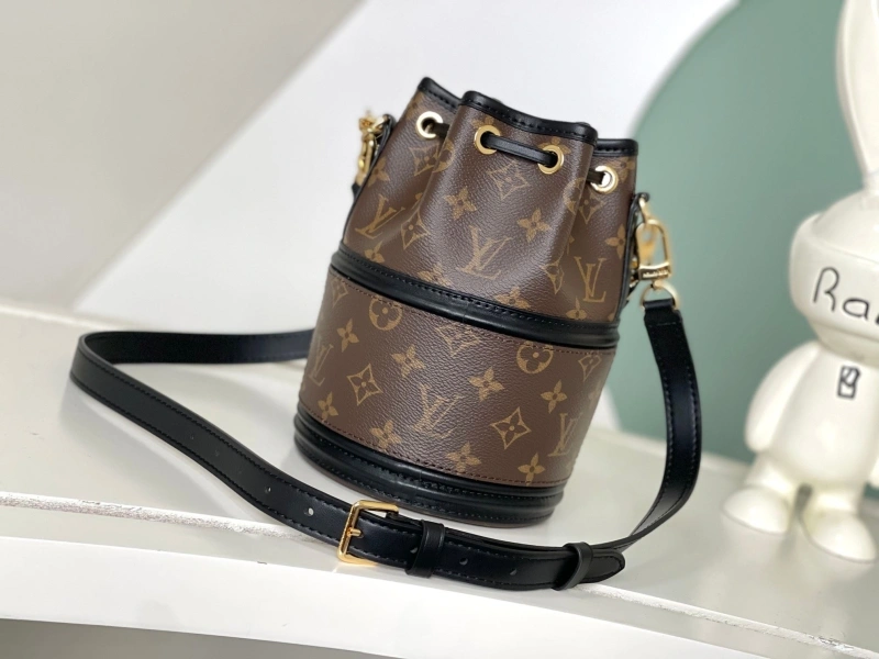 LV Bucket Bags 4233G-0275