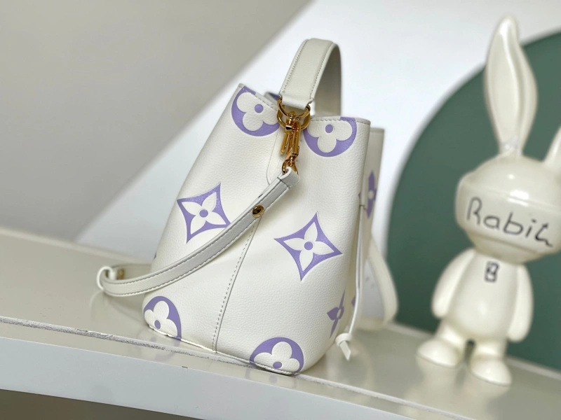 LV Bucket Bags 4233G-0278