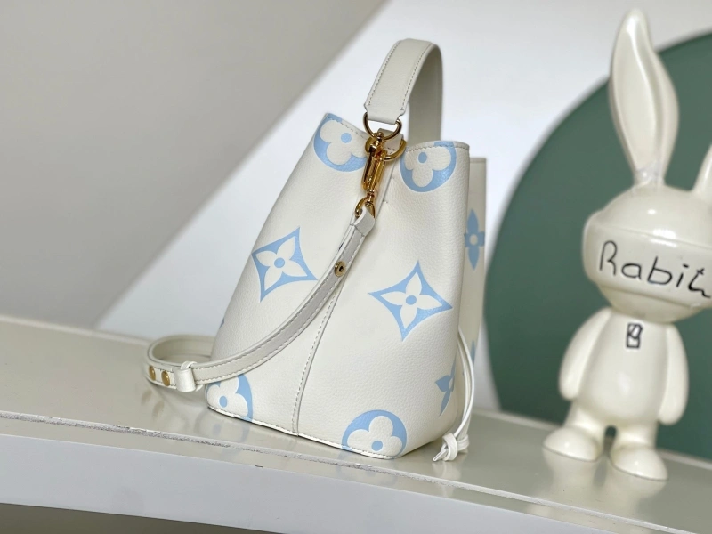 LV Bucket Bags 4233G-0279